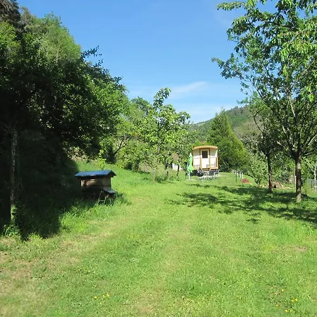 La Roulotte Des Bords De L'ance Campsite
