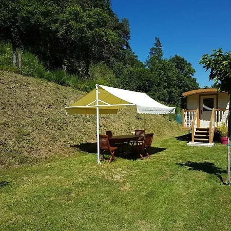 La Roulotte Des Bords De L'ance Campsite