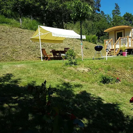 Kemping La Roulotte Des Bords De L'ance *